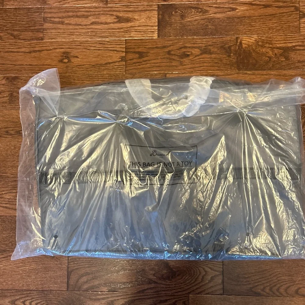 BROUK & CO MORRISON GARMENT BAG
